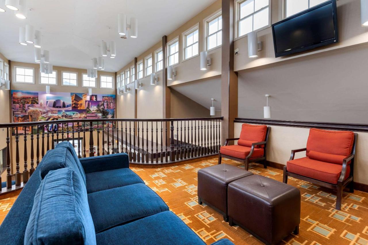 Comfort Suites Кълъмбъс Екстериор снимка