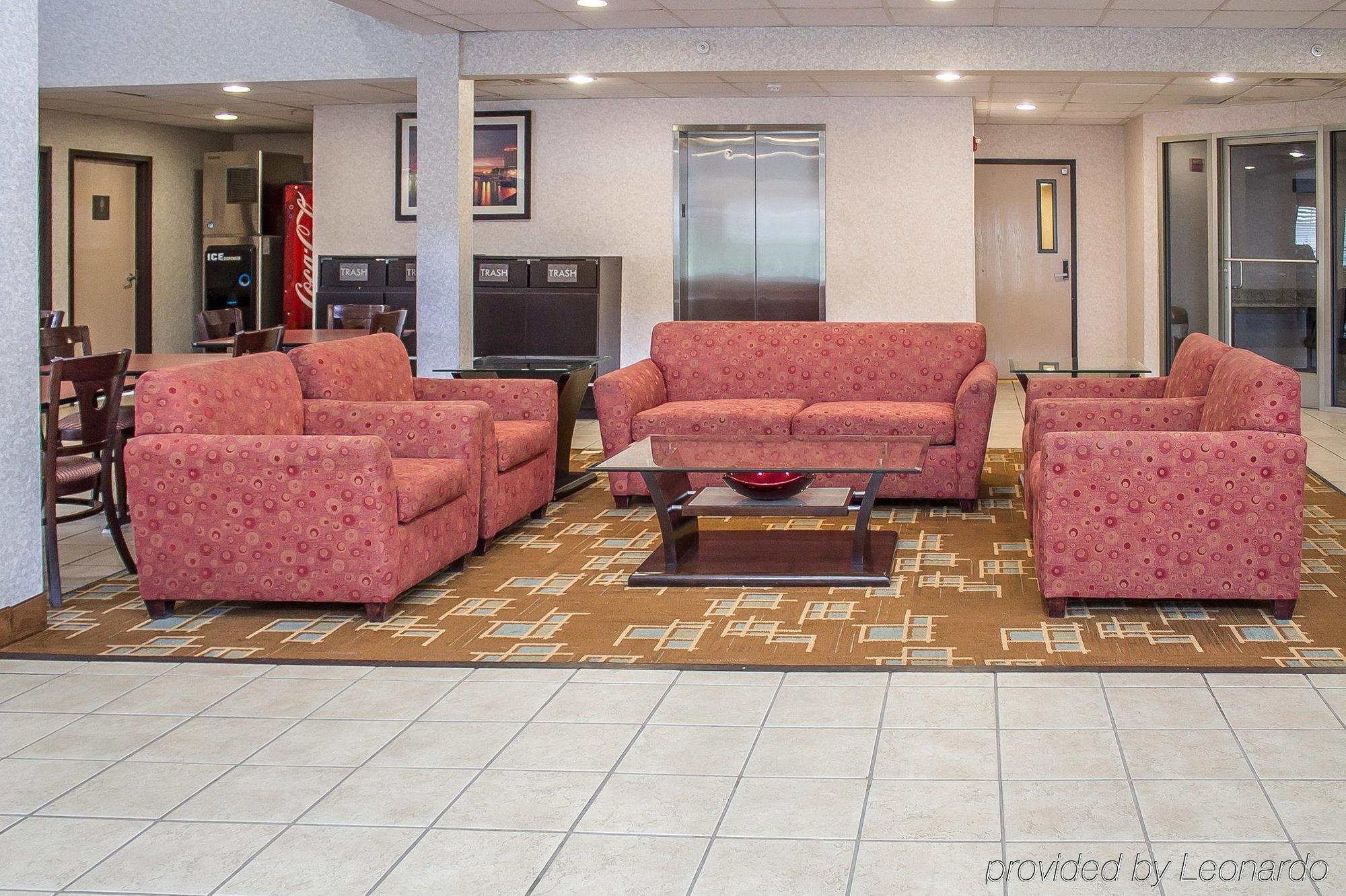 Comfort Suites Кълъмбъс Екстериор снимка
