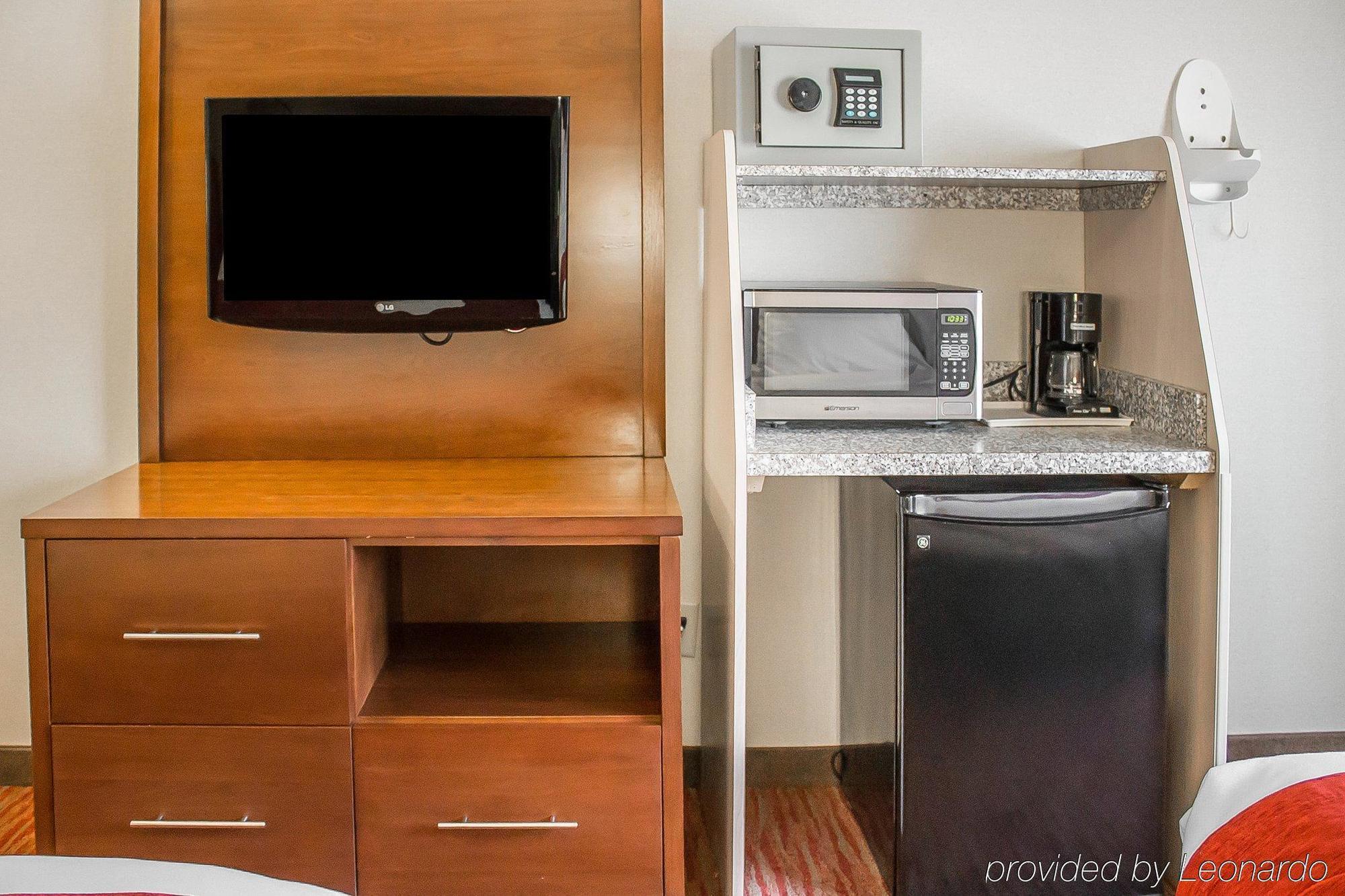 Comfort Suites Кълъмбъс Екстериор снимка