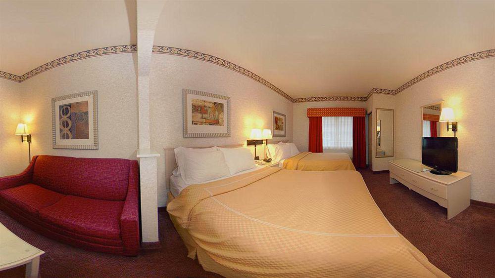 Comfort Suites Кълъмбъс Екстериор снимка